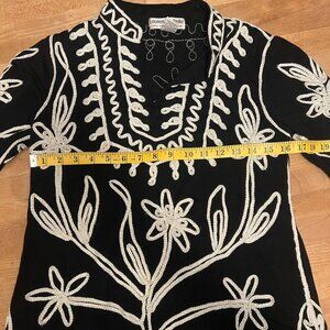 Vintage Lauren Michelle Black Embroidered Tunic Top (M)